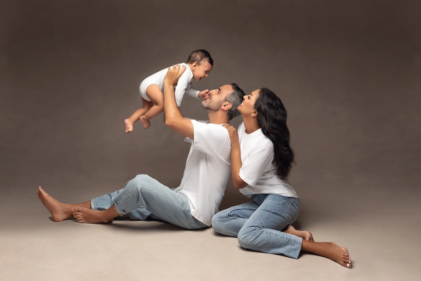 Elena Riehl – Babybauch Fotograf Hamburg | Neugeborenen & Familien Bild 4